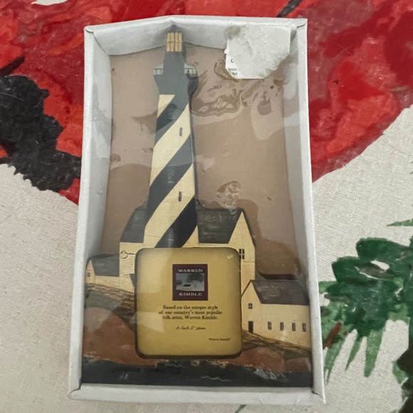 Warren Kimble wood lighthouse photo frame - Picture 1 of 2